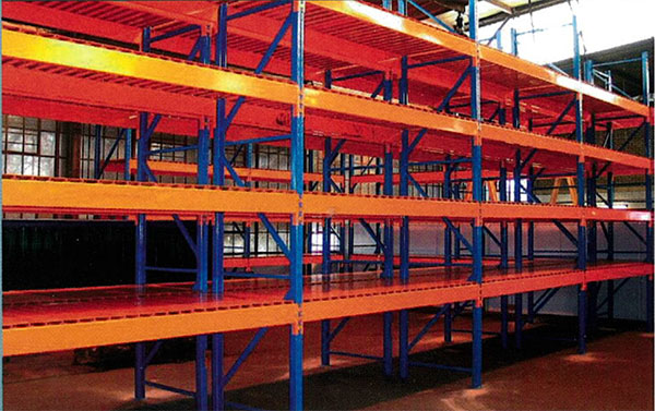 Démontage et remontage de racks palettier